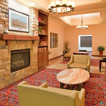 Holiday Inn Express & Suites Gallup East By Ihg Εξωτερικό φωτογραφία