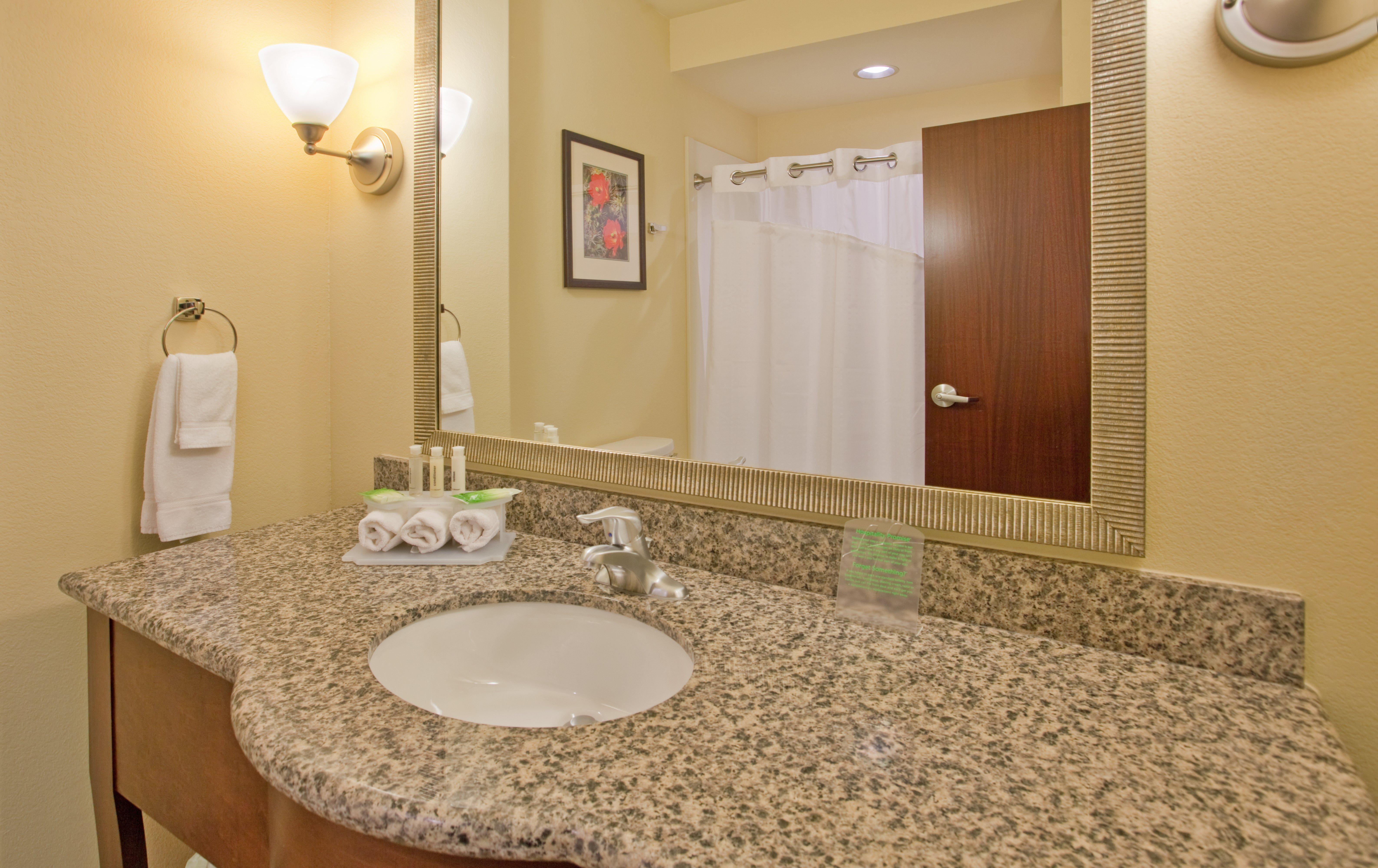 Holiday Inn Express & Suites Gallup East By Ihg Εξωτερικό φωτογραφία