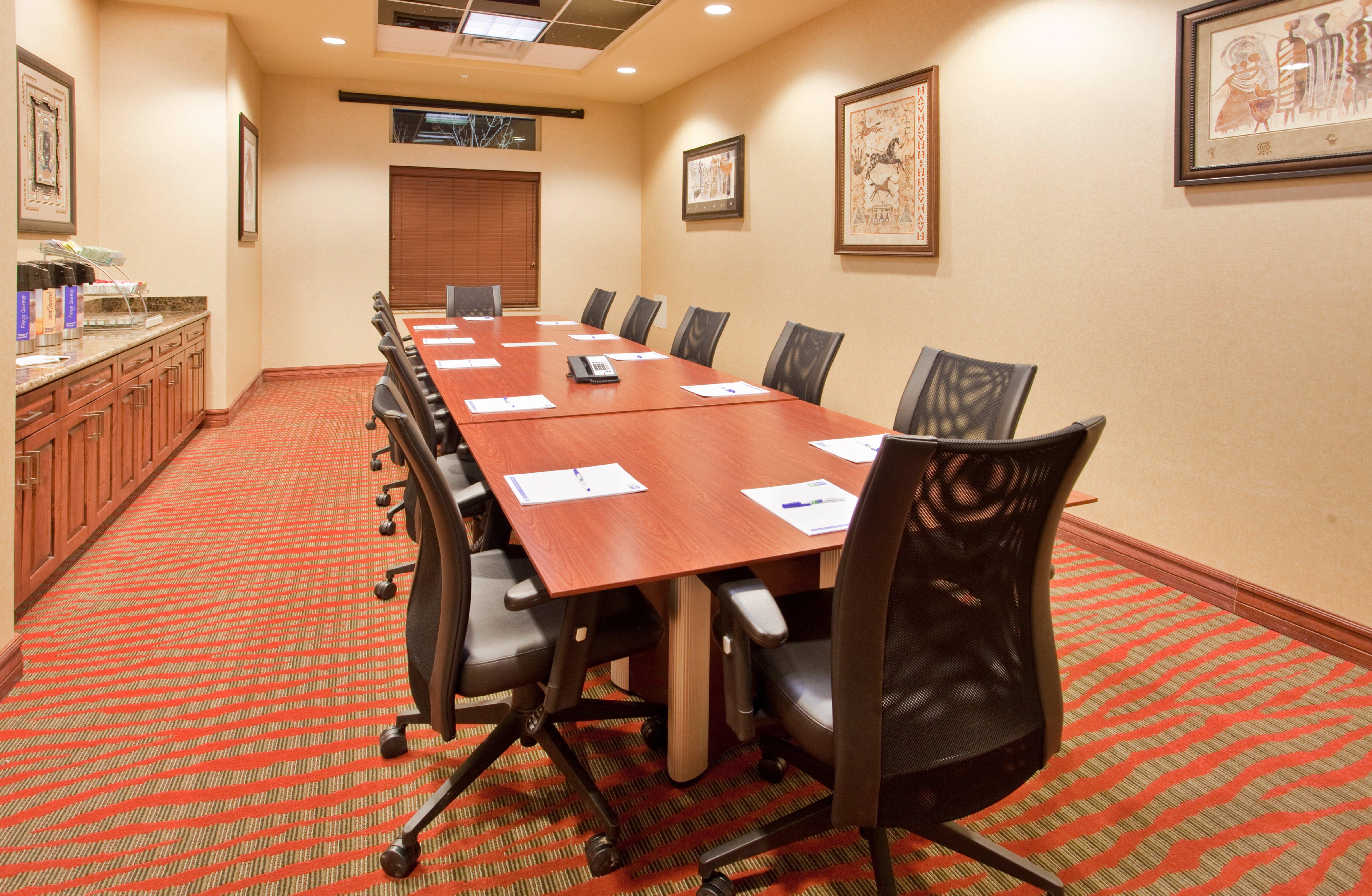 Holiday Inn Express & Suites Gallup East By Ihg Εξωτερικό φωτογραφία