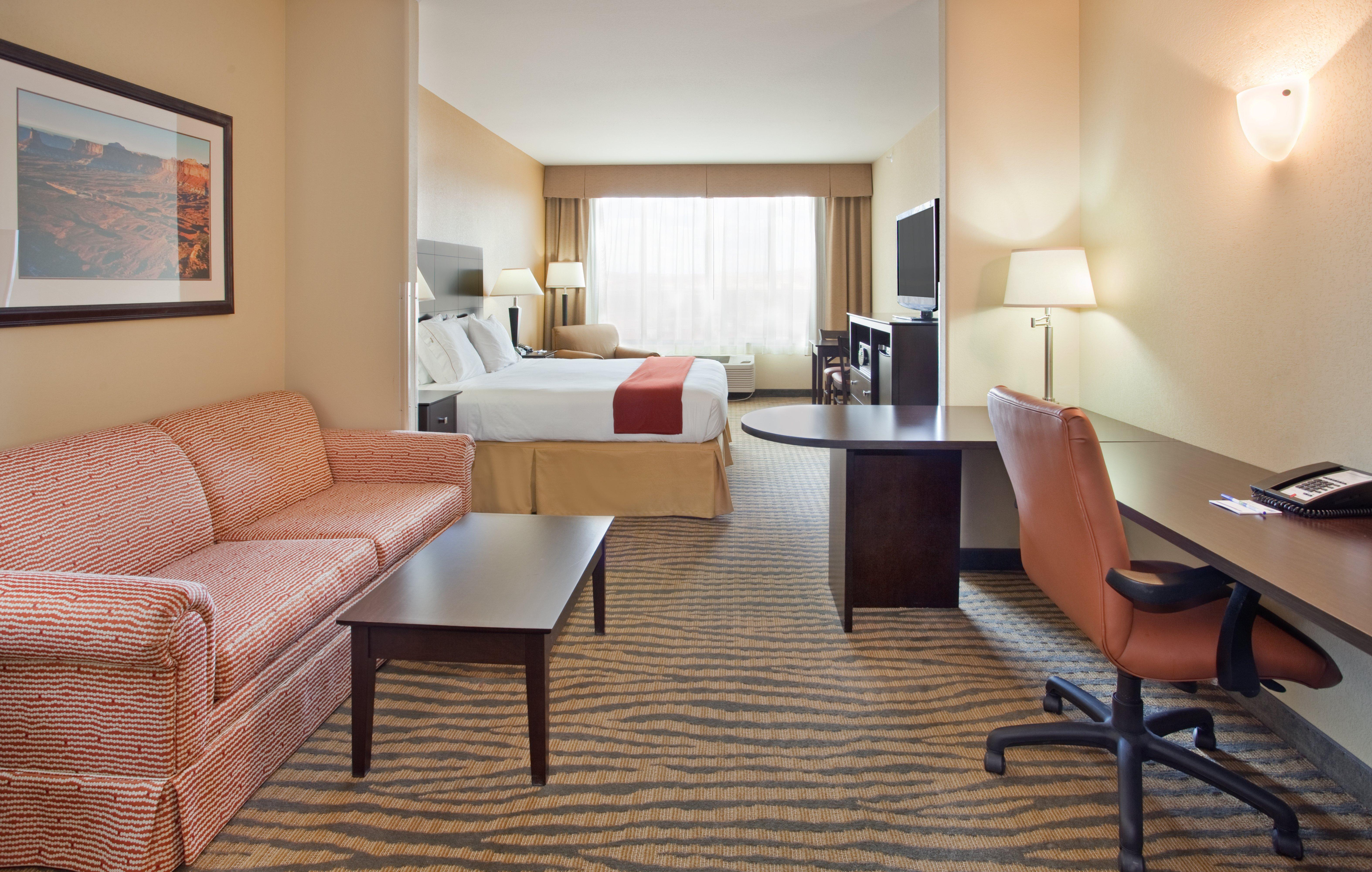 Holiday Inn Express & Suites Gallup East By Ihg Εξωτερικό φωτογραφία