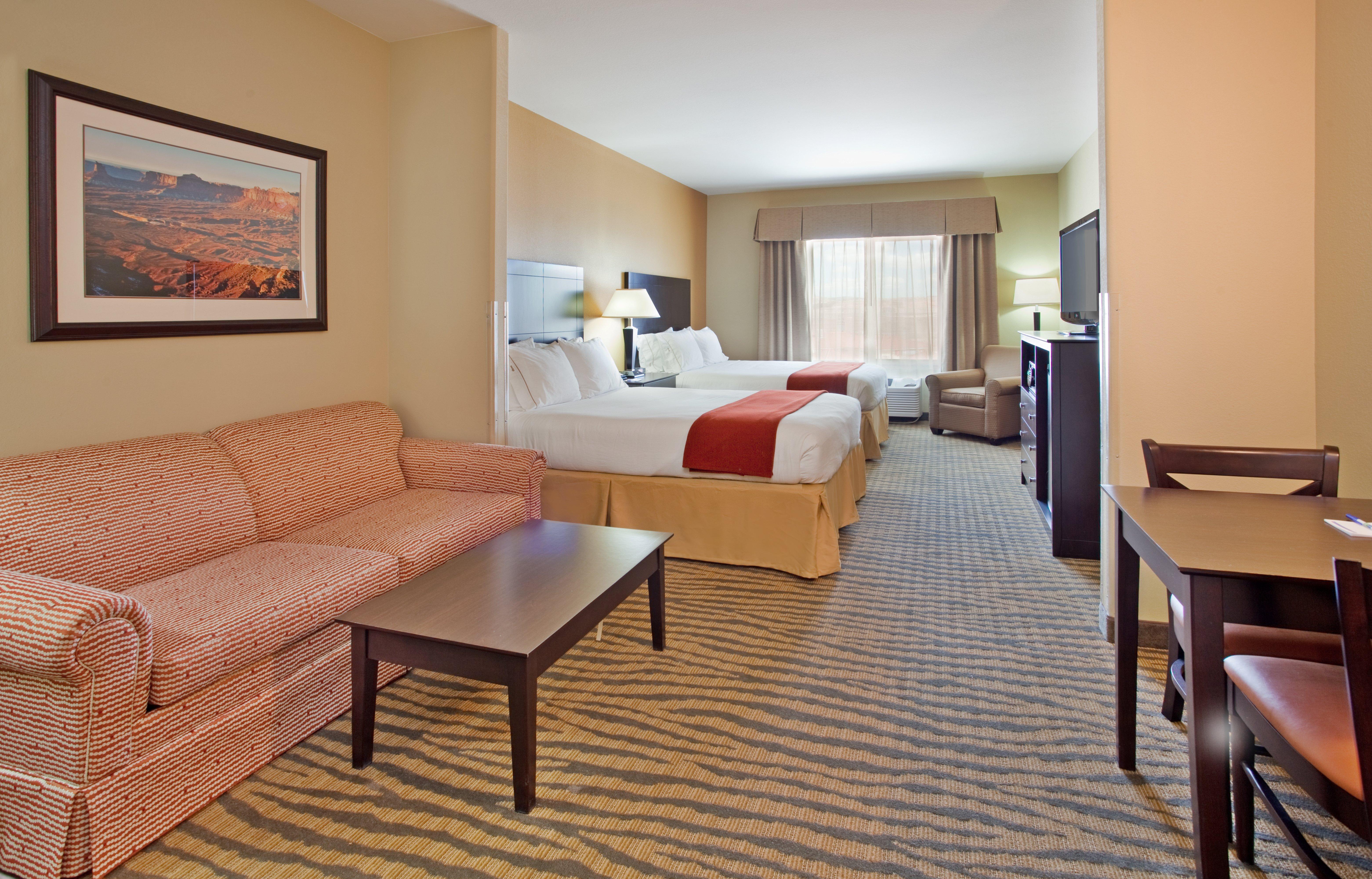Holiday Inn Express & Suites Gallup East By Ihg Εξωτερικό φωτογραφία
